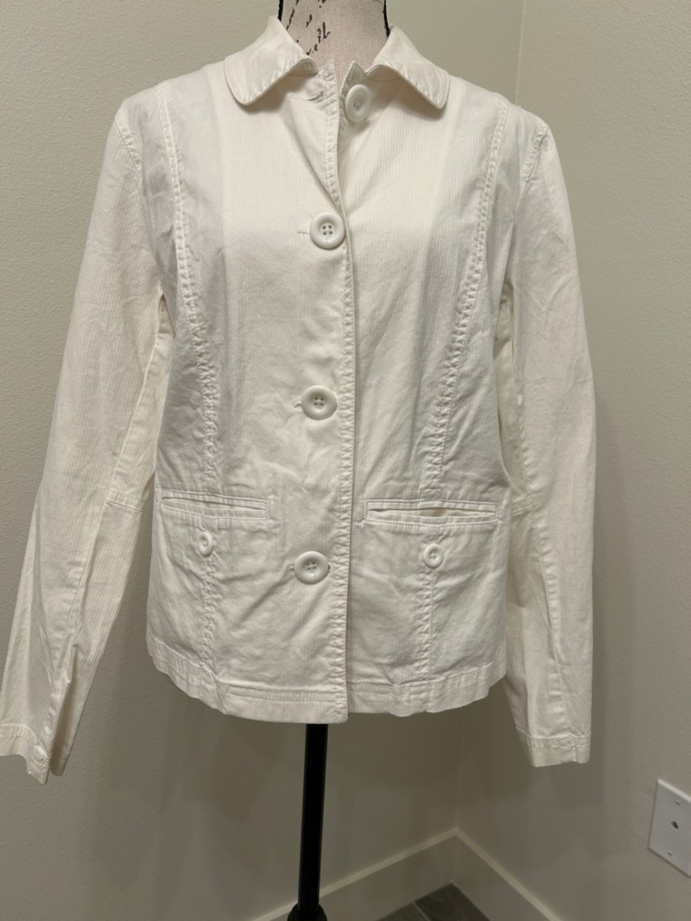 Chico’s Cream Button-Front Cotton Blazer Jacket
